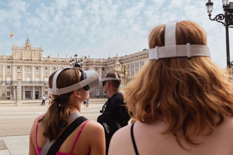 Madrid: Virtual Reality E-Bike Tour - Discovering the Historic Squares of Madrid