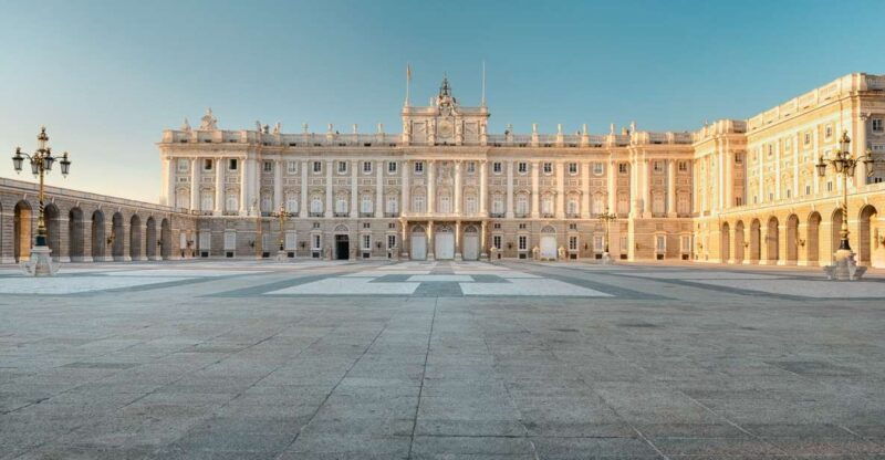 Madrid: Visit to the Royal Palace & Walking Tour of the City - The Majestic Royal Palace
