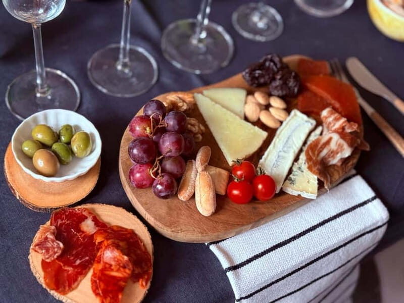 Madrid: Wines & Wonders - A Tasting in a Private Gallery - Why You Should Consider This Tour