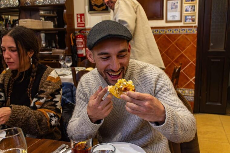 Madrids Iconic Tapas, Taverns & History Experience - Exploring the Royal and Literary Quarters