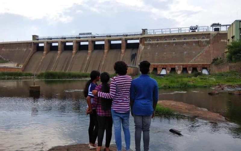 Madurai to Grapes Garden, Vaigai Dam & Suruli Falls Day Tour - Engaging Overview