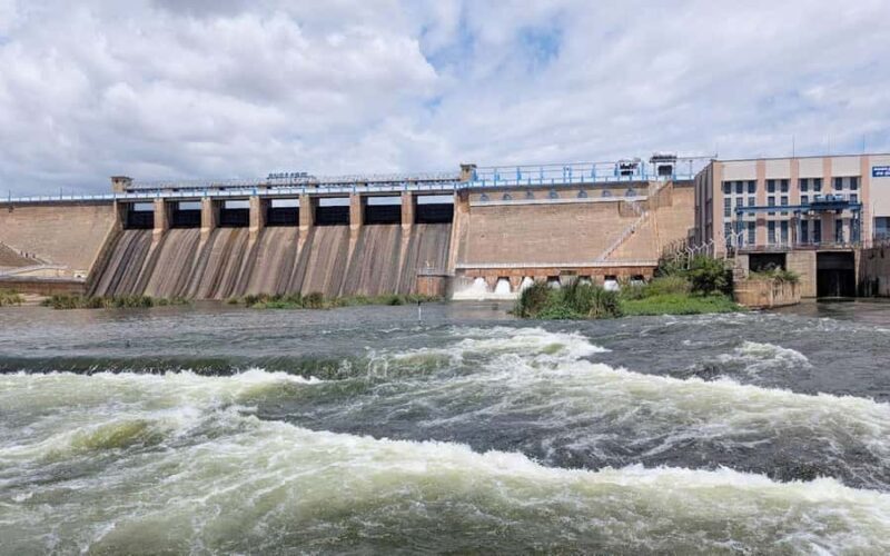 Madurai to Grapes Garden, Vaigai Dam & Suruli Falls Day Tour - Authentic Experiences and Personal Touches