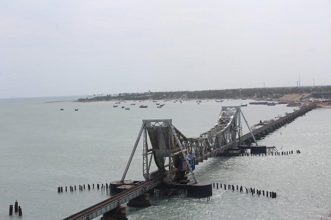 Madurai to Rameshwaram Transfer by Private Vehicle - FAQs