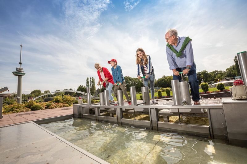 Madurodam Entrance Ticket in The Hague - Weather, clothing, and the outdoor setting