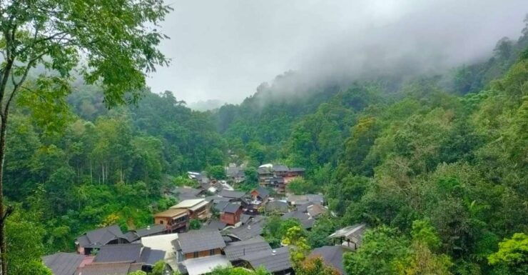 Mae Kampong Village, Hot Springs, Bor Sang Umbrellas Making - Explore Mae Kampong Village