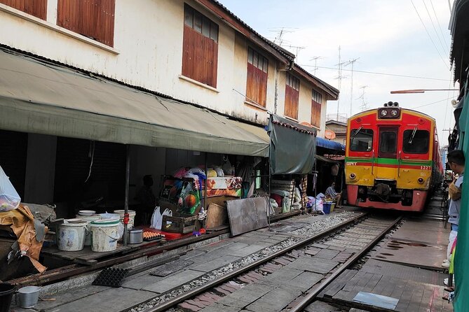 Mae Klong Railway, Amphawa Floating Market Day Tour From Bangkok - Amphawa Floating Market