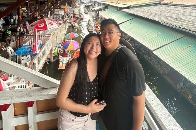 Maeklong Railway and Damnoen Saduak Market with Train Ride - Practical Tips for a Smooth Experience