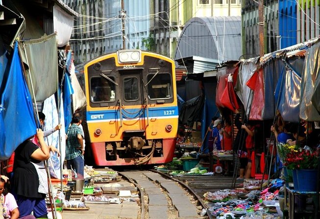 Maeklong Railway Market and Damnoen Saduak Floating Market Tour From Bangkok - Meeting Point and Start Time