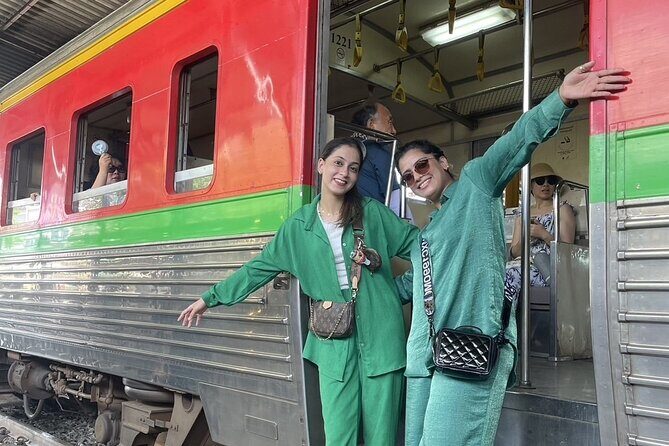 Maeklong Railway Market & Damnoen Saduak Market Paddle Boat Tour - Authentic Insights from Past Travelers  