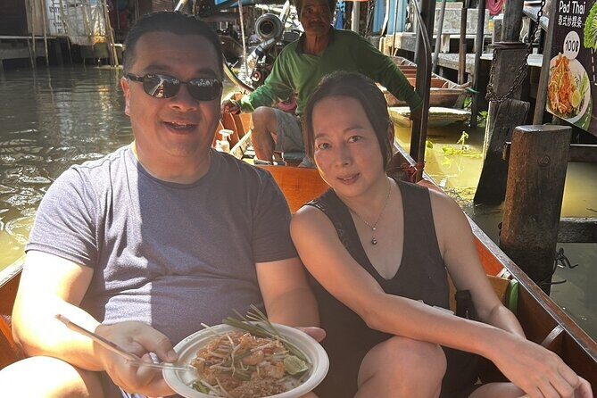 Maeklong Railway Market & Damnoen Saduak Market Paddle Boat Tour - The Sum Up  
