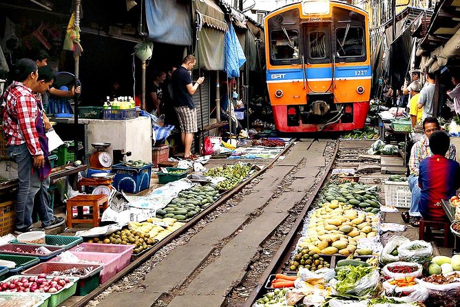 Maeklong Railway Market, Floating Market & Nakhon Pathom City Tour From Bangkok - Inclusions and Meeting/Pickup Details