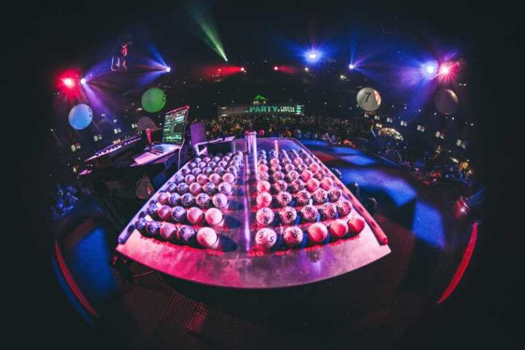 Magaluf: Gringos Family Rave Entry Ticket - Food & Amenities