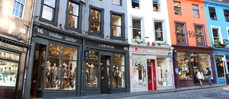 Magic and Legends in Edinburgh: walking tour in French - Why the Price Is Justified