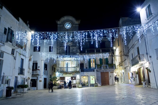 Magic Christmas Markets Tour Around Bari - Guide and Group Size