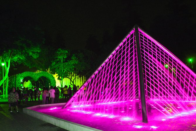 Magic Fountains Park & Bohemian Barranco - Evening Tour (Small Group) - Positive Reviews and Travelers Feedback