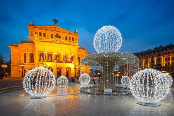 Magical Christmas Atmosphere of Frankfurt – Walking Tour - Reserve Your Spot