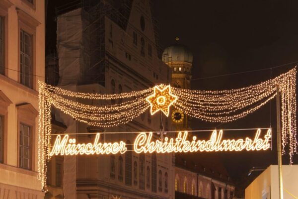 Magical Christmas Scenery in Munich – Walking Tour - Tips for Your Tour