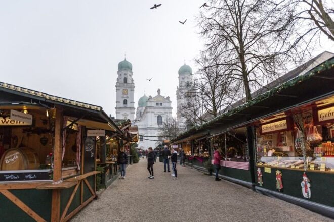 Magical Christmas Time Passau Walking Tour - Accessibility and Payment Options