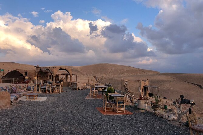 Magical Dinner With Camel Ride at Sunset in Agafay Desert - Experiencing the Magical Sunset in Agafay Desert