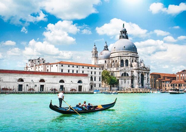 Magical Gondola Journey: Explore Venices Grand Canal in Style! - Gondola Experience Overview