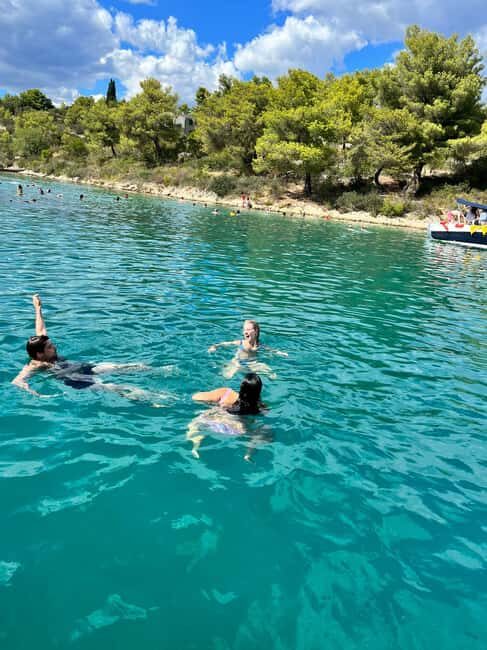 Magnific blue lagoon, speed boat water, wine&towels included - Who Should Book This Tour?