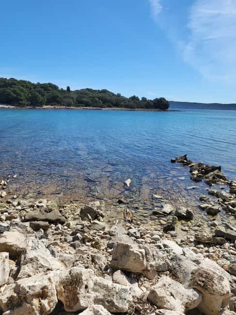 Magnific blue lagoon,speed boat towels included - Who Would Enjoy This Experience?