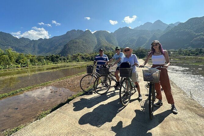 Mai Chau Deluxe Day Tour: Limousine, Small Group, Lunch & Biking - An In-Depth Look at the Mai Chau Deluxe Day Tour