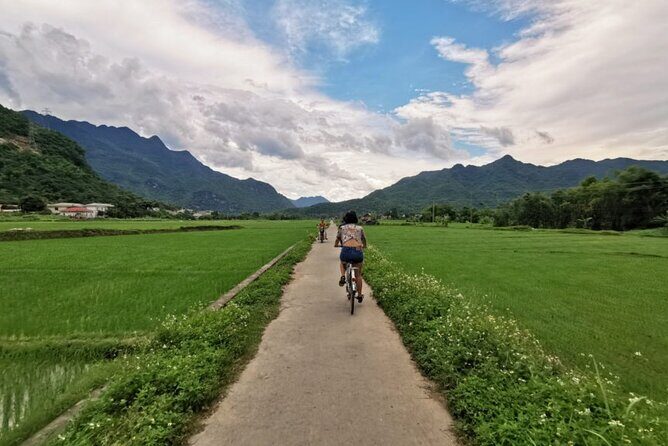 Mai Chau Deluxe Day Tour: Limousine, Small Group, Lunch & Biking - The Sum Up