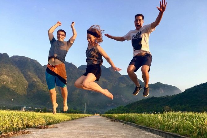Mai Chau Getaway 1 Day From Hanoi - Small Group - Limousine Bus - Transportation