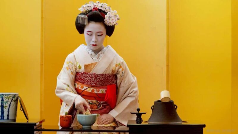 Maiko Dance and Tea Ceremony on a Noh Stage in Kyoto - Good To Know