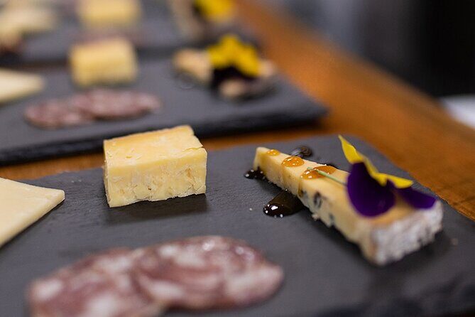 Maine Iconic Foods Tasting And Class in Wiscasset - The Storytelling and Local Insights