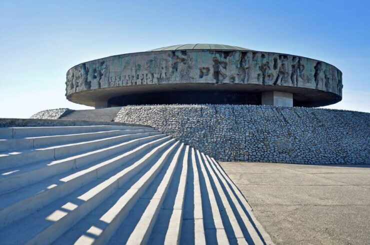 Majdanek Concentration Camp: Guided Private Tour From Warsaw - Key Points