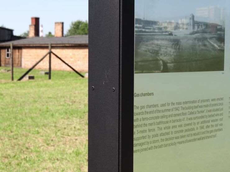 Majdanek Concentration Camp: Guided Private Tour From Warsaw - Experience Highlights