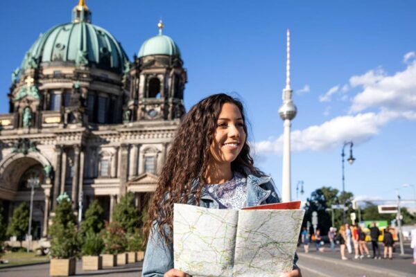 Majestic Berlin Wall Walking Tour: History Unveiled - Historical Context of the Berlin Wall