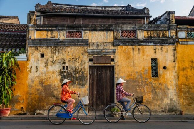 Majestic Full-Day Private Tour: Hoi An to Hue City - Majestic Hue Imperial City