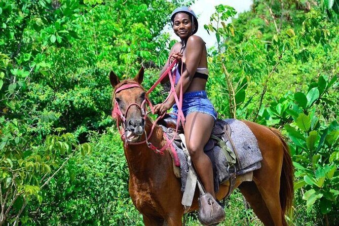 Majestic Hacienda visits the Bonao Mountain and the Anamuya River - FAQ