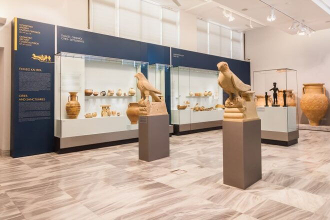 Majestic Historical Walking Tour in Heraklion - Language Options for the Historical Tour
