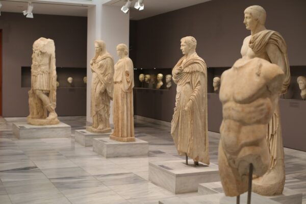 Majestic Historical Walking Tour in Heraklion - Common Questions