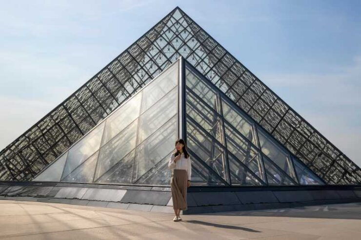 Majestic Louvre Photo Session With a Private Photographer - Key Points