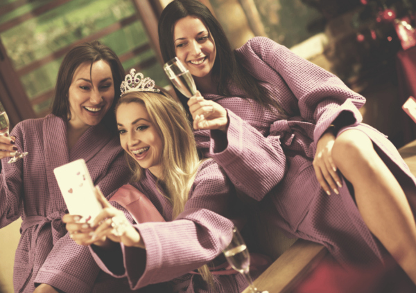 Majorca : Bachelorette Party Outdoor Smartphone Game - Unforgettable Memories