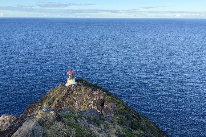 Makapu'u Point Lighthouse Guided Hike - A Detailed Look at the Makapuu Point Lighthouse Guided Hike