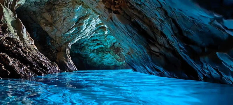 Makarska: 3-island Speedboat Cave & Blue Lagoon Tour - Good To Know