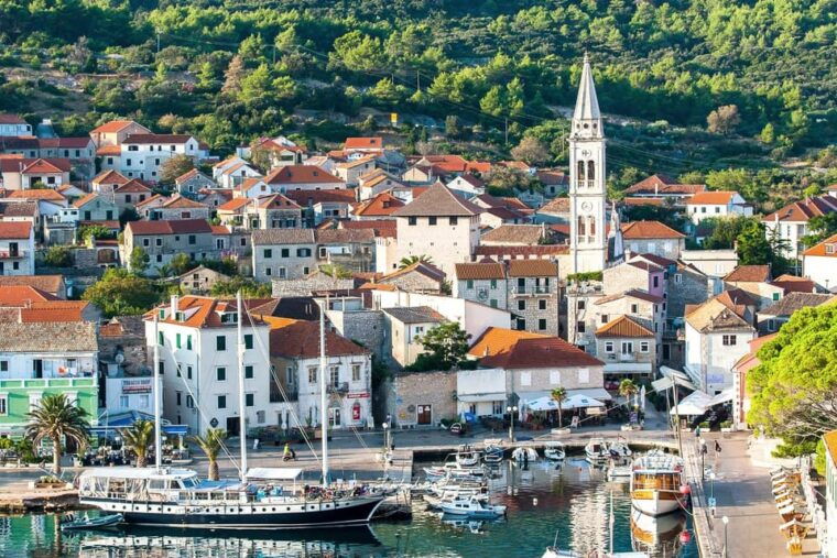 Makarska: 3-Island Speedboat Tour with Cave and Blue Lagoon - Practical Aspects to Keep in Mind