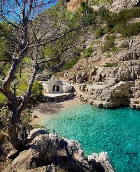 Makarska:Private halfday boat tour,Hvar,blue Cave or Brac - An In-Depth Look at the Tour