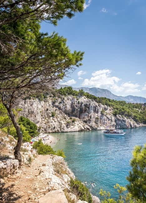 Makarska:Private halfday boat tour,Hvar,blue Cave or Brac - FAQ