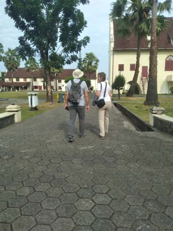 Makassar Heritage & Cultural Private Tour - Walking Through Makassar Chinatown