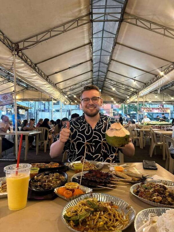 Makati Street food Tour, End with a Rooftop City View - FAQ