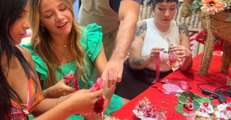 Make a Traditional Sevillian Headpiece - Pricing and Duration