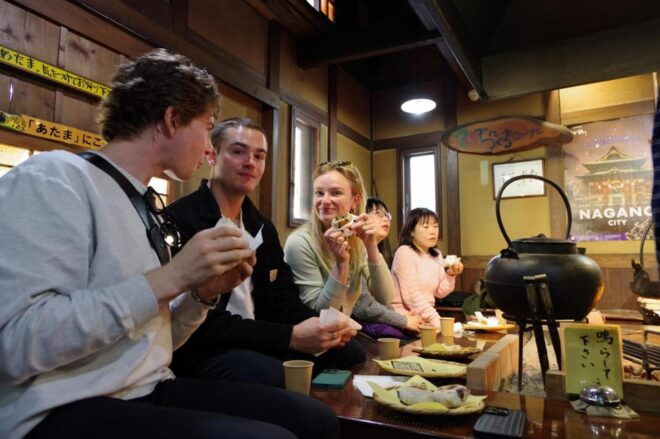 Make Oyaki Dumplings & Walk Around Zenkoji Temple in Nagano - Exploring Naganos Back Streets