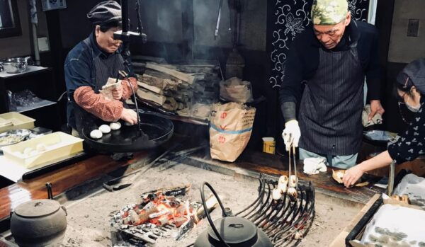 Make Oyaki Dumplings & Walk Around Zenkoji Temple in Nagano - Connecting With Local Culture